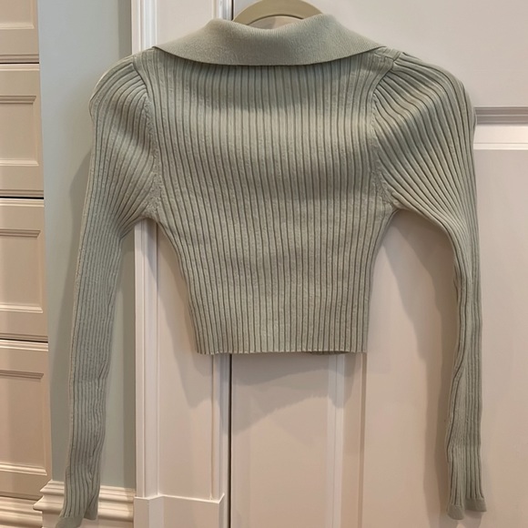 Urban Outfitters Mint Green Collared long sleeve size small - Picture 2 of 3